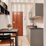 Appartement Hostmate - - Pallanza Milaan
