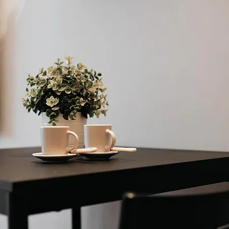 Apartament Hostmate - - Pallanza Mediolan